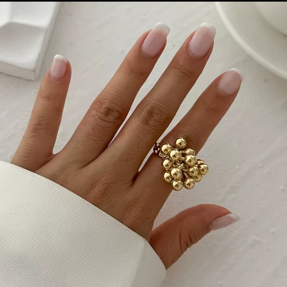Elegant Gold and Silver Cluster Rings - Picture 6 of 9